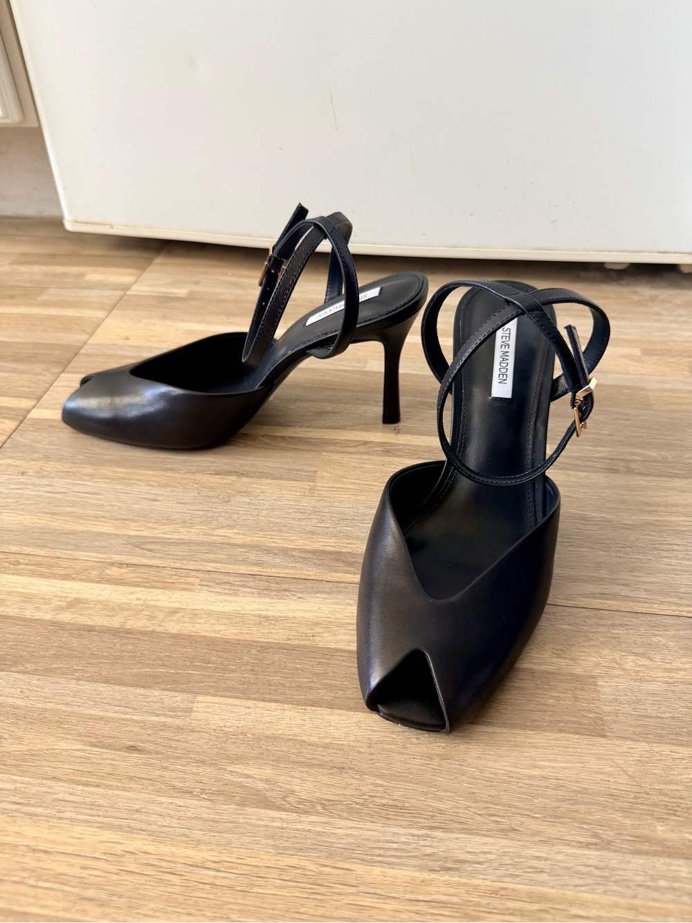 Steve Madden Lysandra Black Leather Peep Toe Heels with Ankle Strap, size 8 NWOT